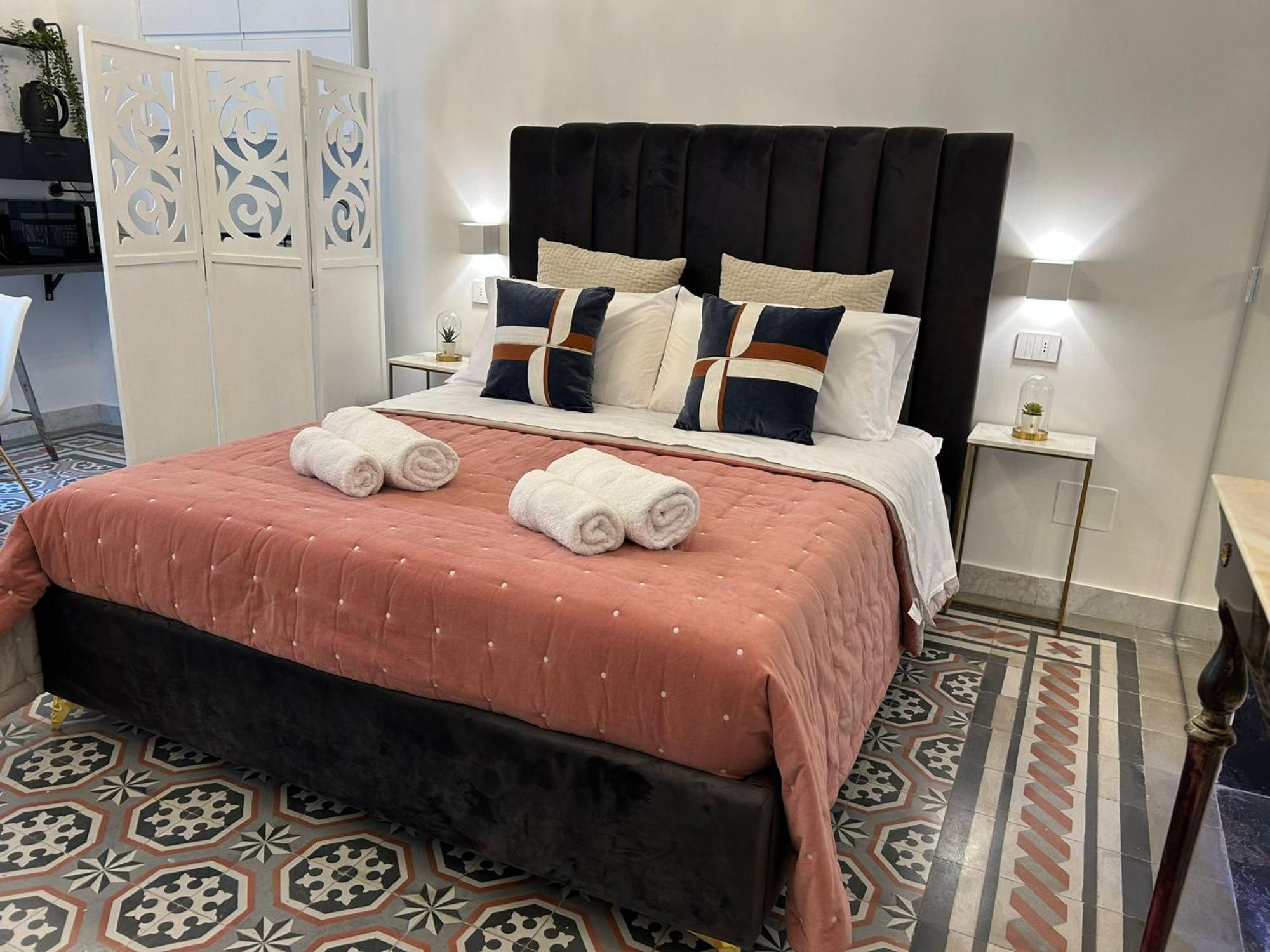 Maqueda View Apartment Palermo Bagian luar foto