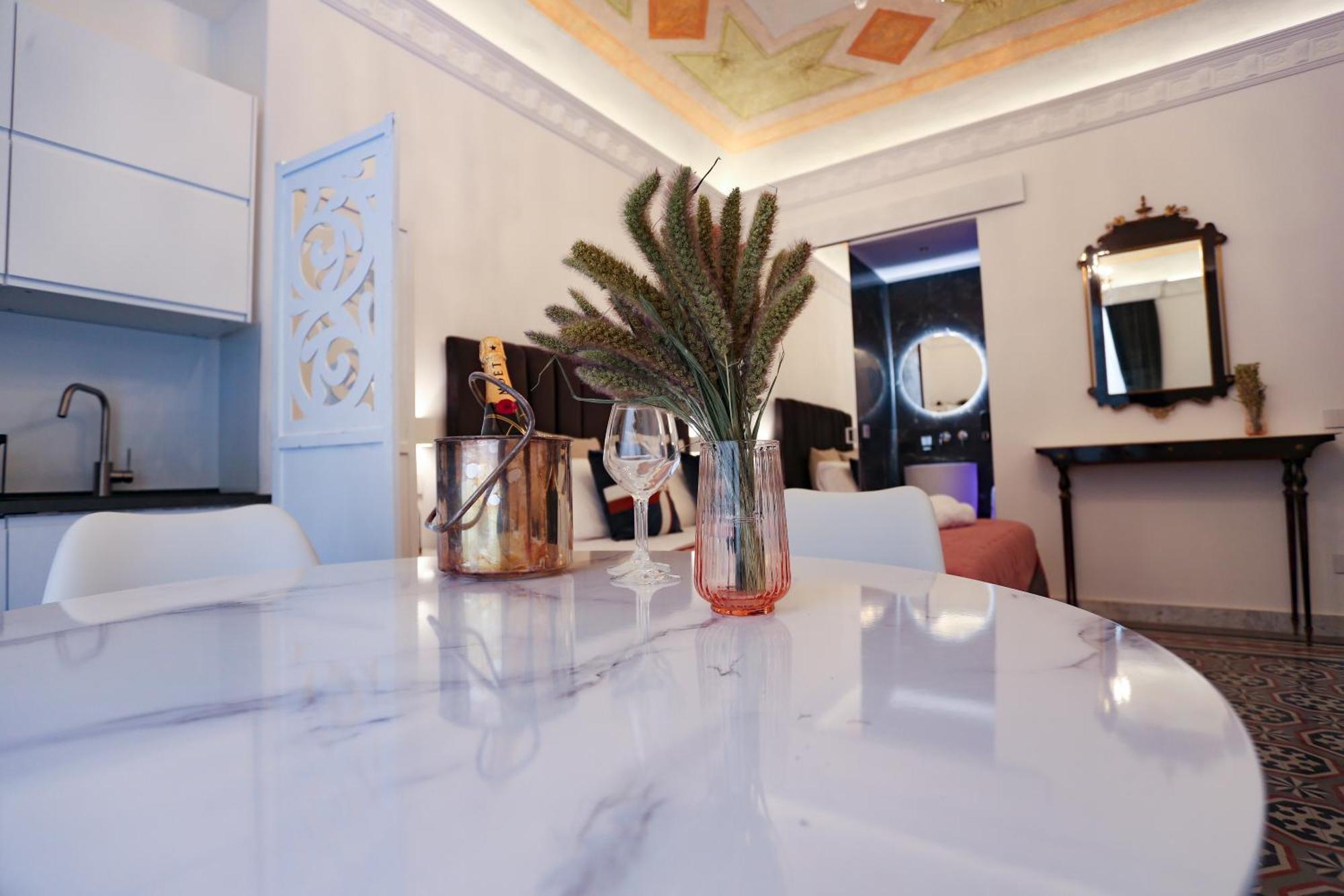 Maqueda View Apartment Palermo Bagian luar foto